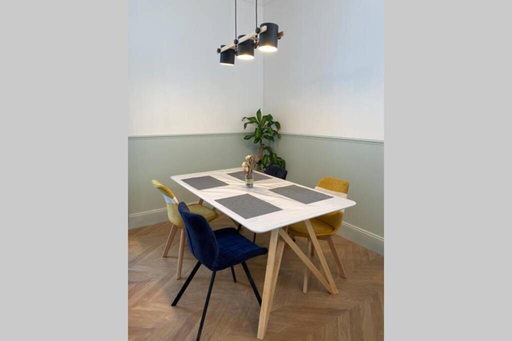 Magnifique Appartement Climatise - Classe 4 Etoiles Terrasson Dış mekan fotoğraf