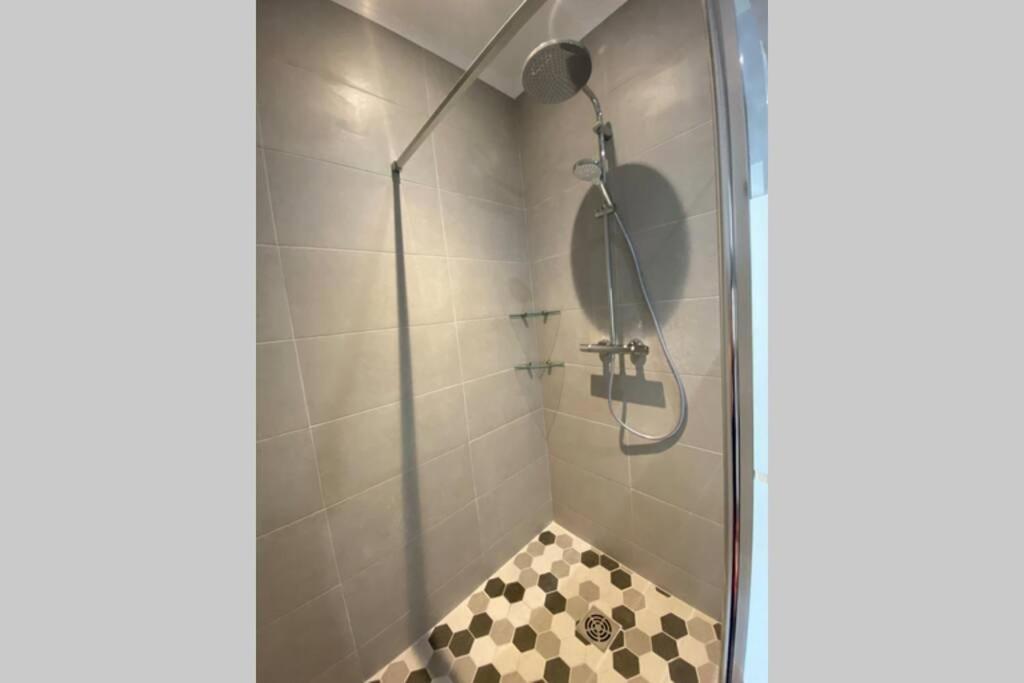Magnifique Appartement Climatise - Classe 4 Etoiles Terrasson Dış mekan fotoğraf