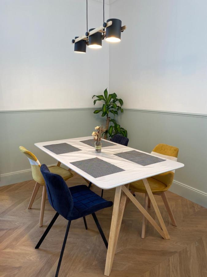 Magnifique Appartement Climatise - Classe 4 Etoiles Terrasson Dış mekan fotoğraf