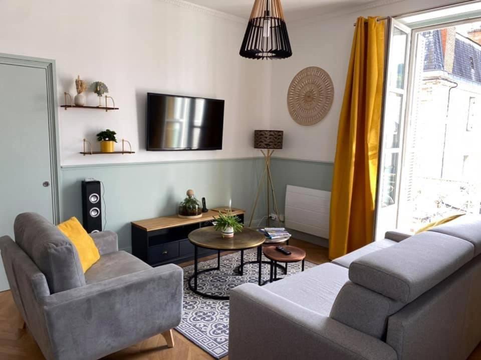 Magnifique Appartement Climatise - Classe 4 Etoiles Terrasson Dış mekan fotoğraf